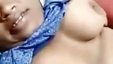 Milf boobs and pussy show