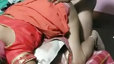 Bhabhi ko Tel lgakar choda