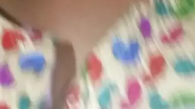 Desi aunty show her clean saved pussy