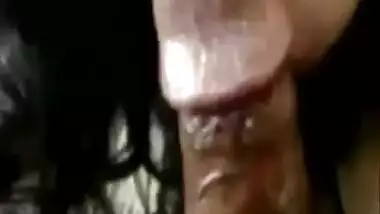 Desi Girl giving Blowjob to her BF