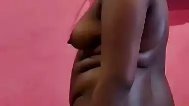 Dusky desi randi nude before sex viral clip