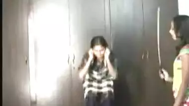 Cute Indian Babe Dancing - Movies.