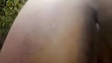 Pooja Exposed Her Cunt To Her Lovers