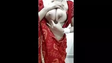 Desi Indian Bhabhi Video Chat with secret lover ( hindi me)