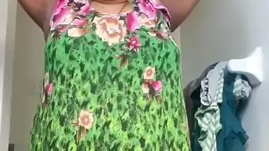 Desi village aunty nice body