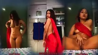 Desi girl Dance and Masturbation