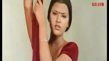 Desi HD xxx video of hot wife seducing her husband.
