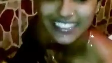 Desi girl bathing and talking dirty