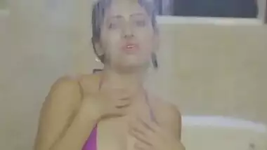 Indian Sexy Movie – Rasili Bhabi S01e01