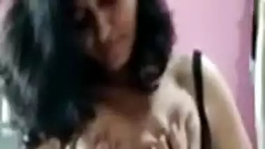 Hot Desi Girl Play With Her Boobs