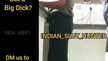 INDIAN SLUT HUNTER - EPISODE 32 : FULL MOVIE - KAAM WALI BAI KO KHANA BANANE KE BEECH ME PAKAD KAR CHOD DIYA (INDIAN HOUSEMAID GETS BANGED WHILE PREPA