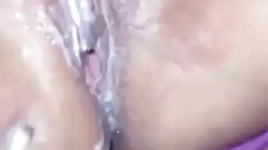 Desi wife pussy hair shaving and fingering by hubby befor fuck