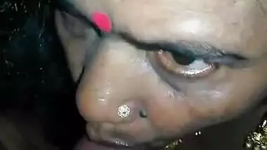 Dehati busty Bhabhi blowjob to her neighbor