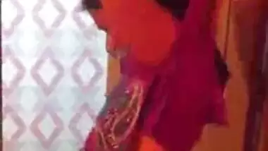 Desi Bhabhi in Salwar Showing Everything wid Audio