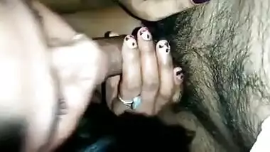 indian bhabhi on date in carucking boyfriend cock