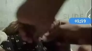 Tamil wifeâ€™s sexy boob show video MMS