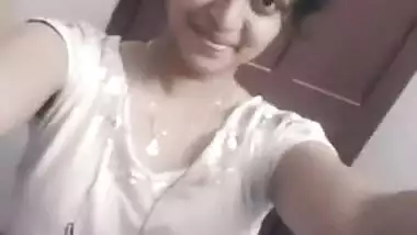 Desi bhabi selfie video making