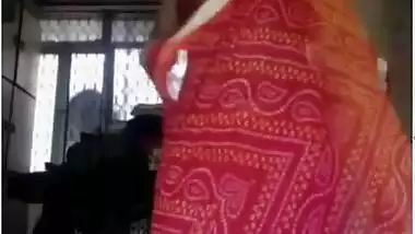 Thick Desi aunty shows all XXX assets while waiting for her husband