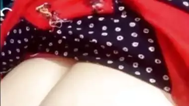 Paki girl showing boobs on video call