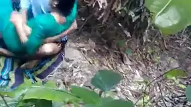 Indian Girl Fucked In Banana Farm