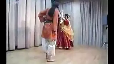 Classical dance on holi