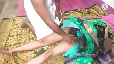 Sex in green colour saree panty