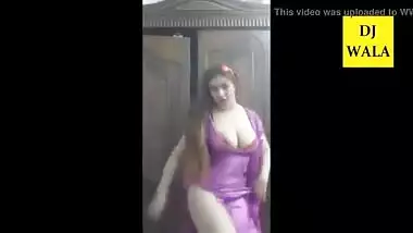 Desi Mallu Aunty Home Alone Dance Sex Huge BooBs