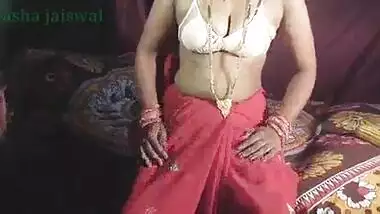 Naughty boy ki chachi se Telugu hardcore sex clip