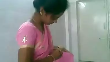 Sexy Indian sucks and fucks in motel room.