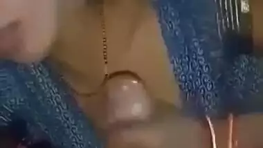 Desi Bihari Bhabhi Give Blowjob