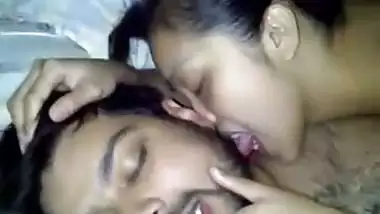 Desi mms fucking clip of Mumabi college girl Saloni