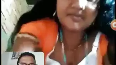 Sexy Bhabi show her big pussy video call with lover