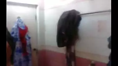 Wet naked under shower by Delhi girl