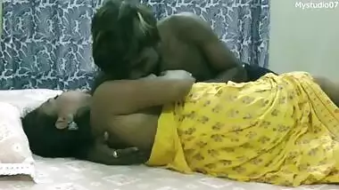 Indian big boobs Bhabhi secret sex with college friend! Husband don't know