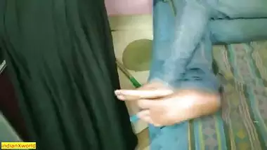 Desi beautiful kamwali sex! My Wife not at home today!!