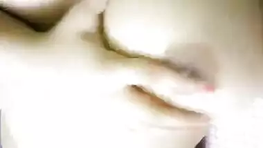 Milk tanker bhabhi showing boobs