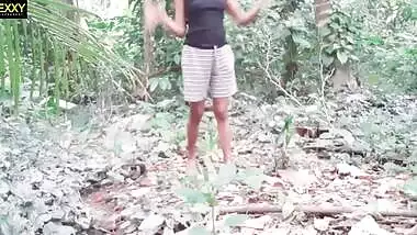 sri lankan girl forest sex දර කඩන්න කැලේ ගිහින් වාඩි වෙලා චූ දානවා