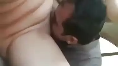 Pakistani Bhabhi sex with her driver in car