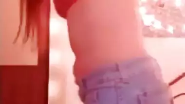 Chowkidar Beautiful girl masturbating