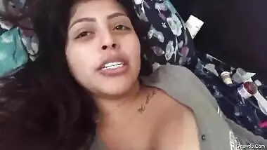 Beautiful Hot Babe Showing Boobs On Snap Talk