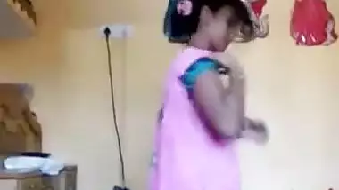Desi Girl Video Herself Dressing Up For Boyfriend