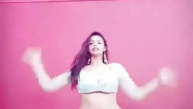 Bollywood Actress Leena Kapoor Deep Navel