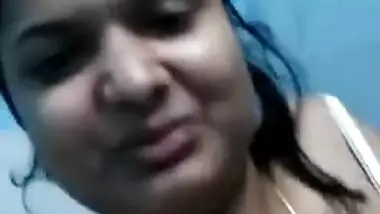 Desi cute face bhabi nude