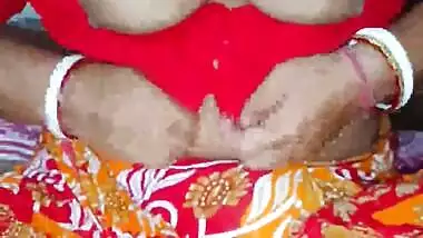 Boudi Play With Her Big Boobs