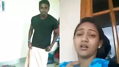  Dubmash Tamil by Tamil Aunty with flashing boobs