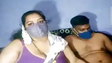 Horny indian bbw wife gives blowjob