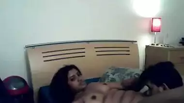 LOVELY SOUTH INDIAN BITCH ENJOYING WITH BF!!!