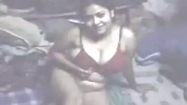 DesiSex24.com – indian bhabhi in red bhabhi homemade bigtits sex sexy amateur boobs