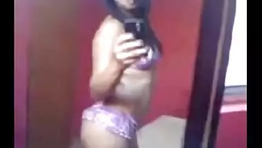 Indian college girl selfie mms video going viral.