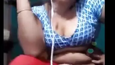 big navel aunty video chat